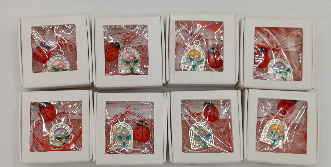 Mărțișor pandantiv floral � model arcadă cu flori - bijuterii - mărțișor - Artynos.ro