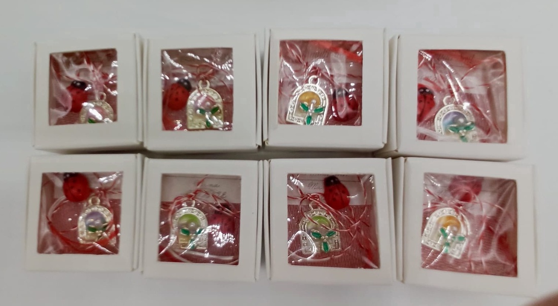 Mărțișor pandantiv floral � model arcadă cu flori - bijuterii - mărțișor - Artynos.ro