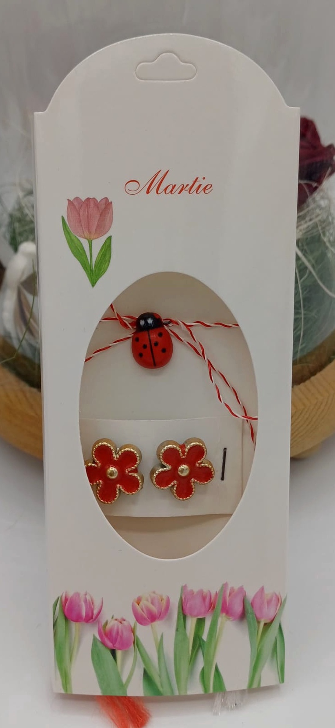 Butoni1 pereche de cămașă tip mărțișor  � floare rosie cu buburuză,care se poarta tot anul - bijuterii - mărțișor - Artynos.ro