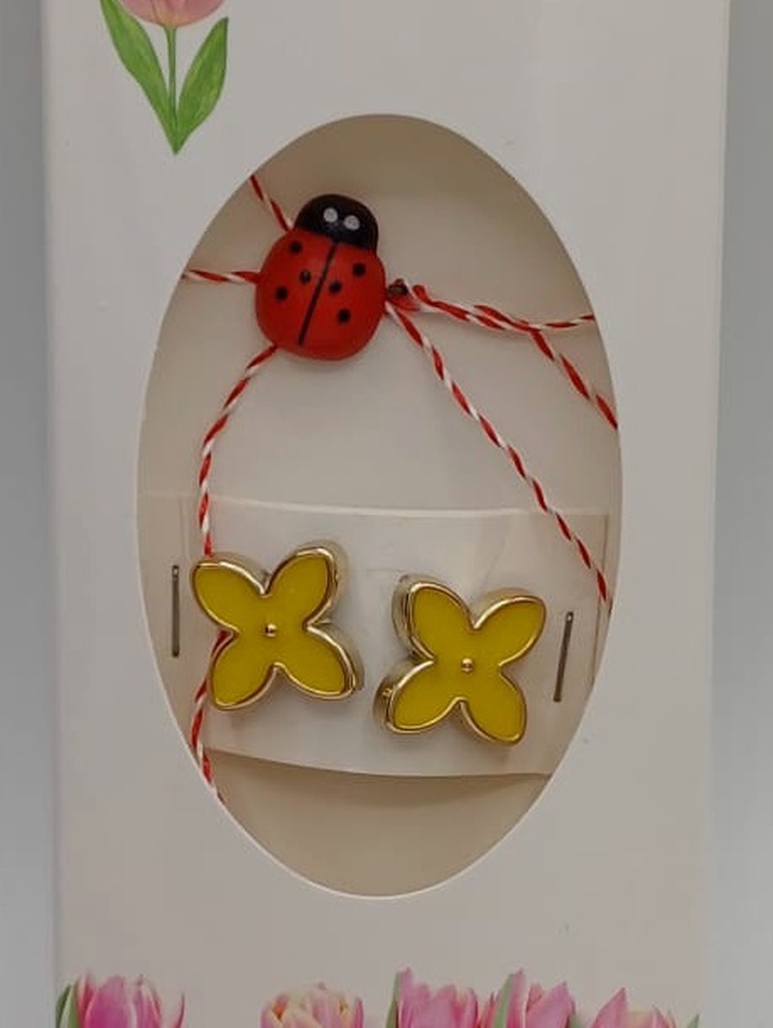 Butoni de cămașă ,1pereche tip mărțișor � floare galbenă cu buburuză,se poarta tot anul la haine - bijuterii - mărțișor - Artynos.ro