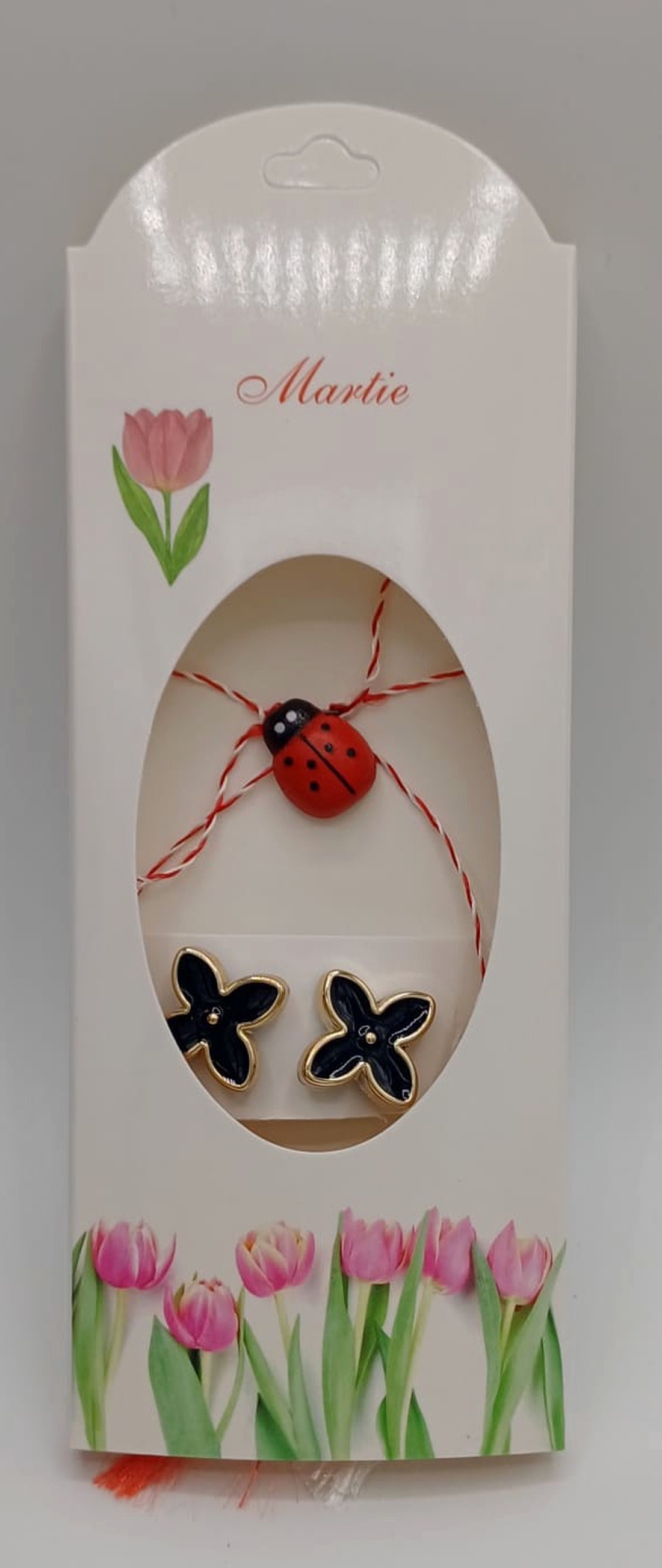 Butoni de cămașă 1 pereche,tip mărțișor � floare neagra cu buburuză ,se poarta tot anul la haine - bijuterii - mărțișor - Artynos.ro