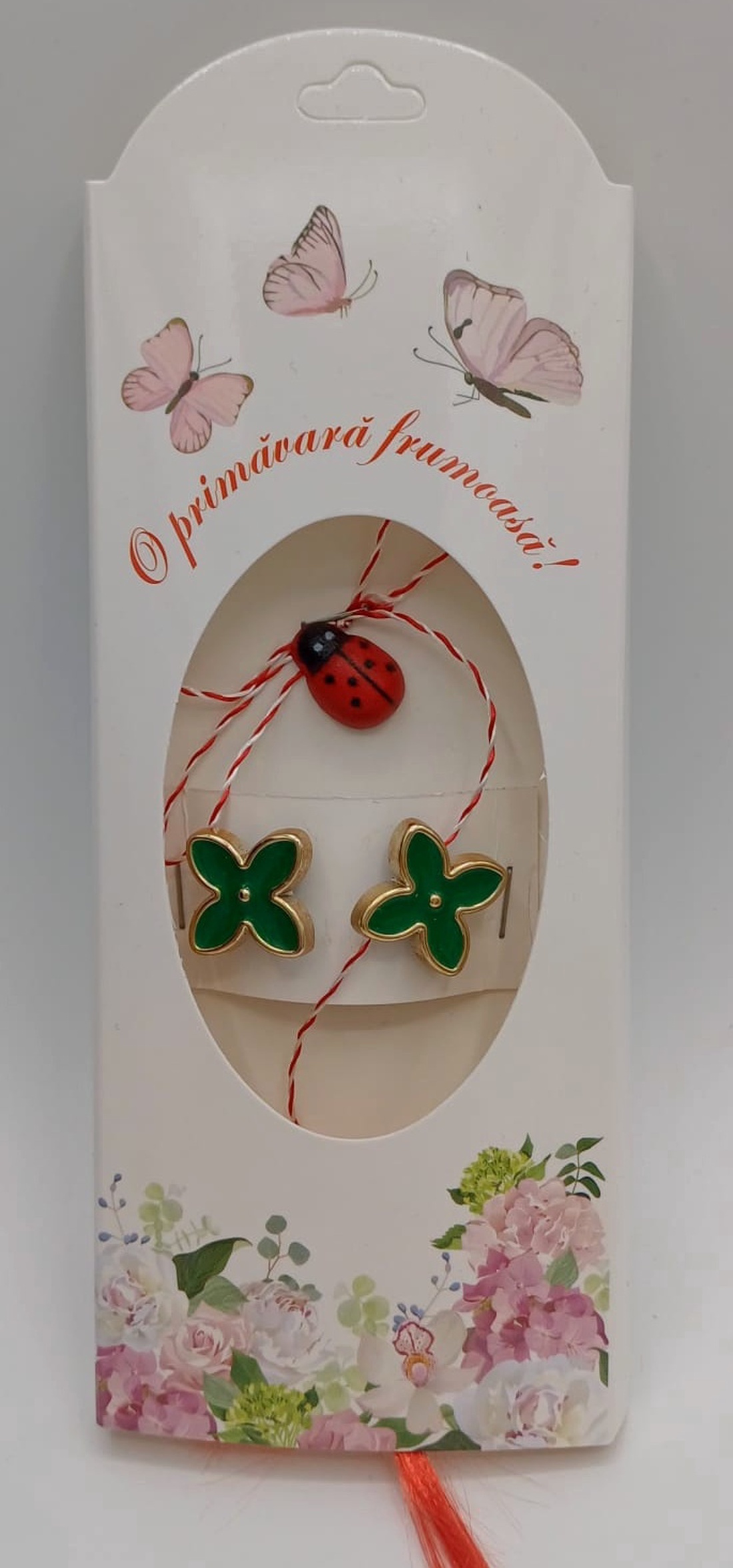 Butoni de cămașă,1 pereche tip mărțișor � floare verde inchis cu buburuză ,se poarta tot anul la orice tip de haina - bijuterii - mărțișor - Artynos.ro