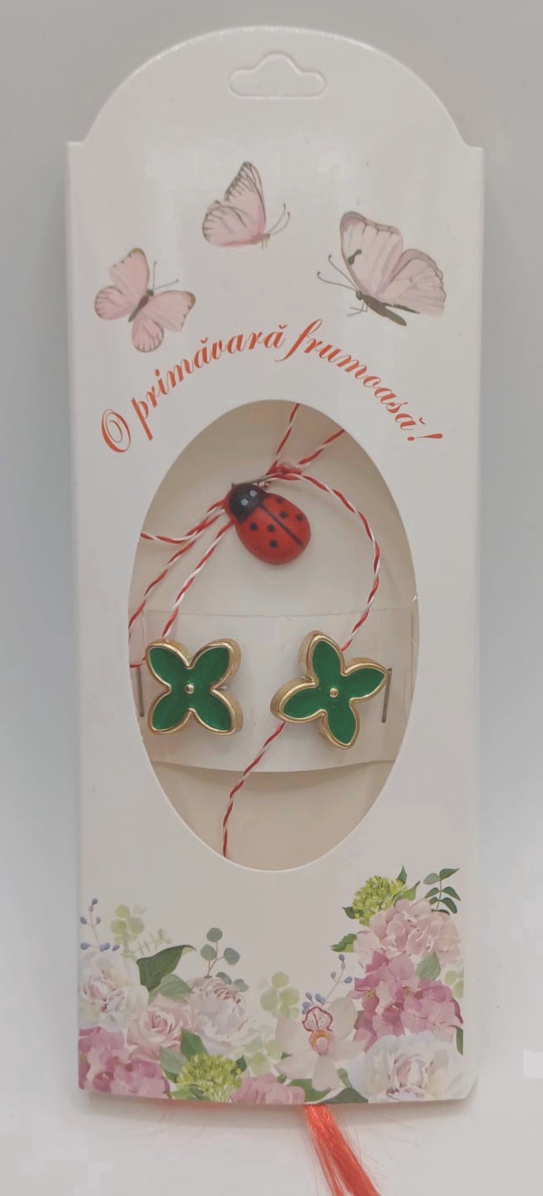 Butoni de cămașă,1 pereche tip mărțișor � floare verde inchis cu buburuză ,se poarta tot anul la orice tip de haina - bijuterii - mărțișor - Artynos.ro