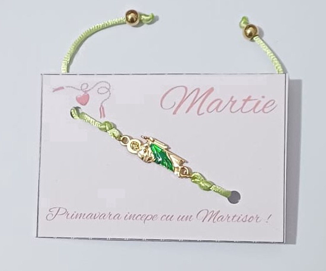 Brățară mărțișor cu șnur verde reglabil, realizată pe șnur textil împletit, cu sistem de ajustare prin nod culisant - bijuterii - brățări - brățări împletite - Artynos.ro