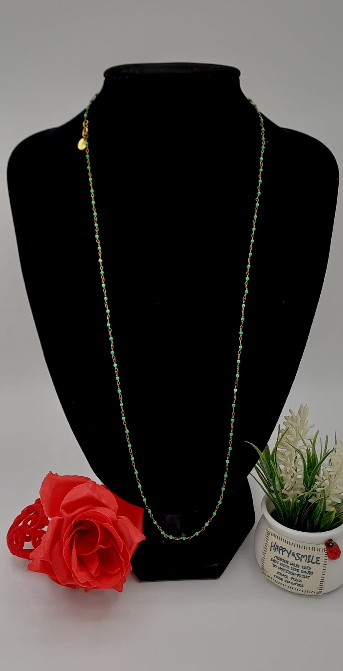 Lanț delicat din metal vintage, realizat manual într-un finisaj auriu antichizat - bijuterii - coliere - coliere din perle - Artynos.ro