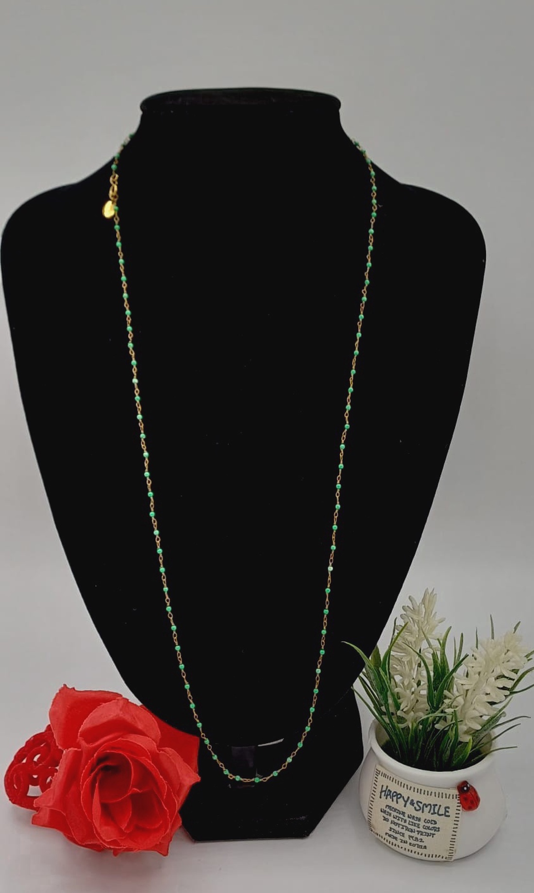 Lanț delicat din metal vintage, realizat manual într-un finisaj auriu antichizat - bijuterii - coliere - coliere din perle - Artynos.ro