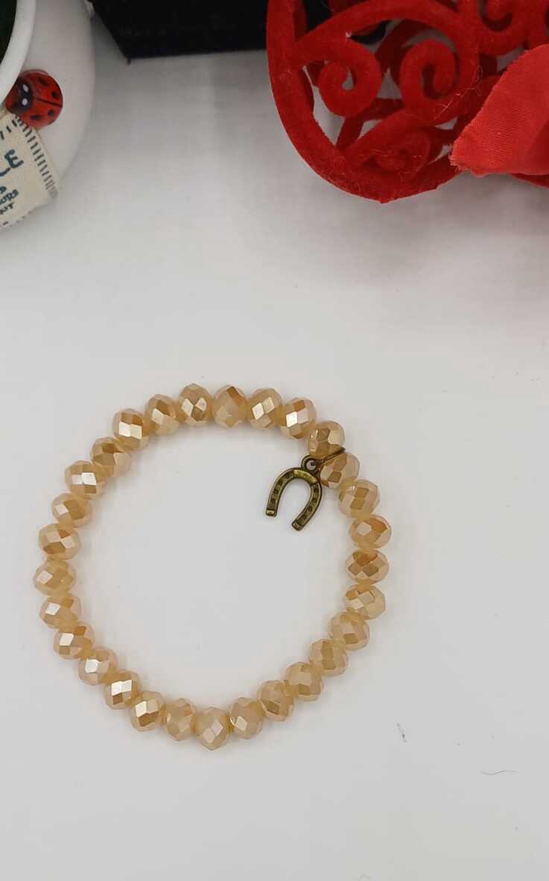 Brățară elegantă din pietre fațetate, în nuanțe calde de bej-auriu - bijuterii - brățări - brățări din perle - Artynos.ro