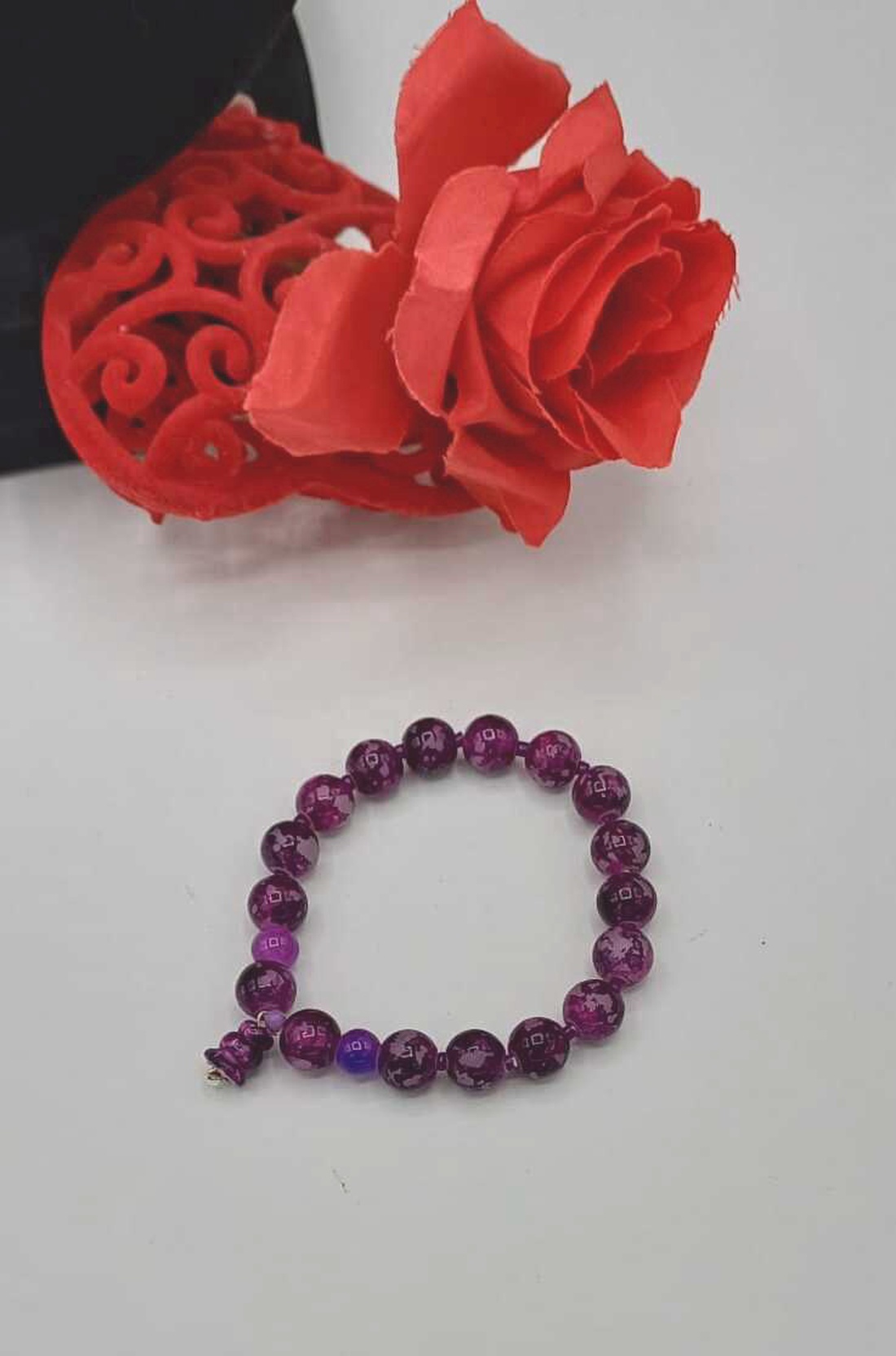 Brățară din piatră naturală, în nuanțe profunde de mov. - bijuterii - brățări - brățări din perle - Artynos.ro