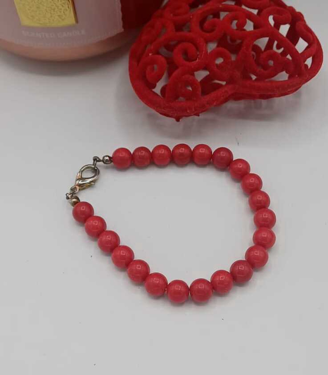 Brățară cu mărgele di sticla roșii � simbol al pasiunii - bijuterii - brățări - brățări din mărgele - Artynos.ro