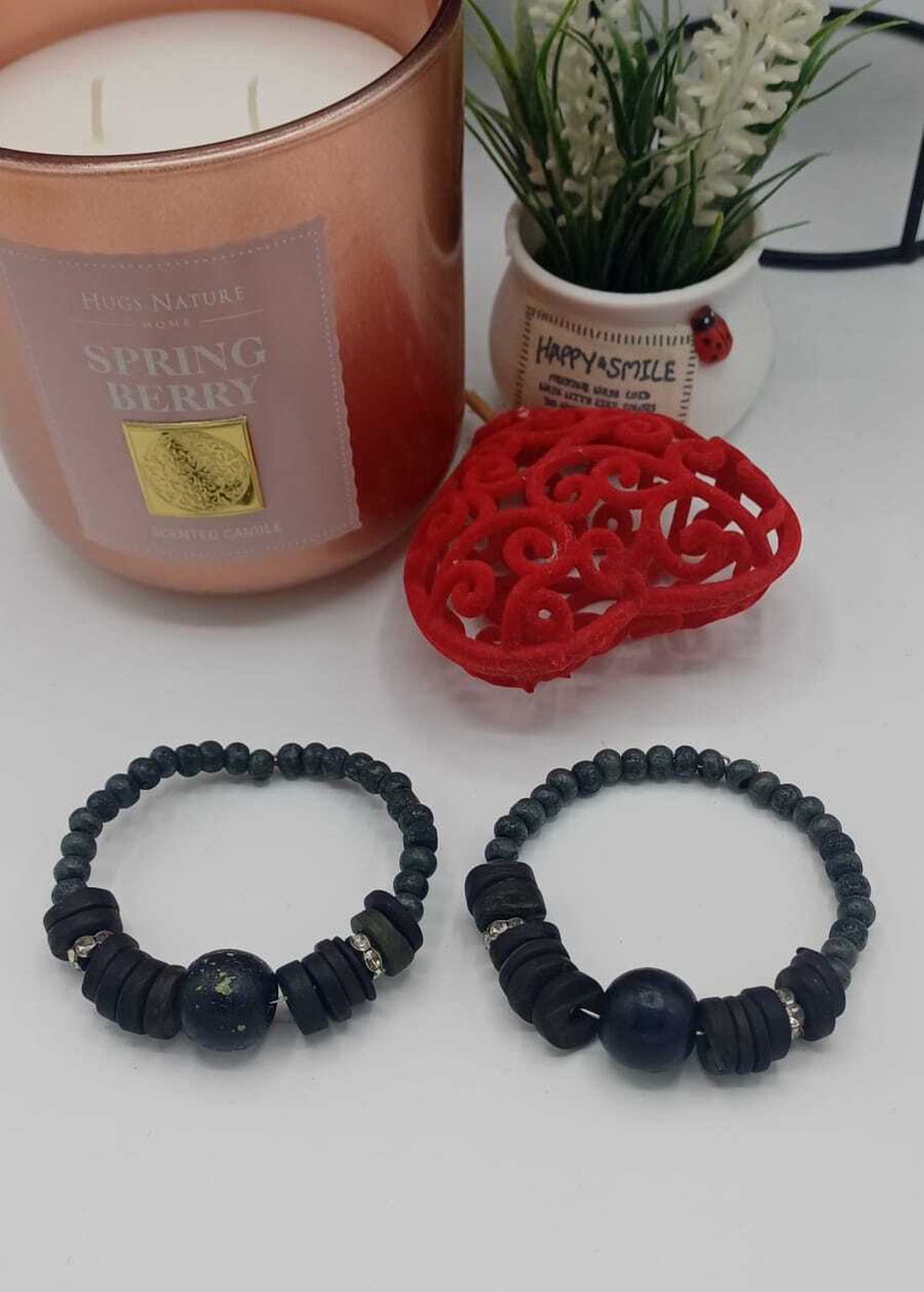 Brățari masculine,realizate manual pe fir de sârmă metalică,cu margele plate de lava vulcanica. - bijuterii - brățări - brățări din pietre semiprețioase - Artynos.ro