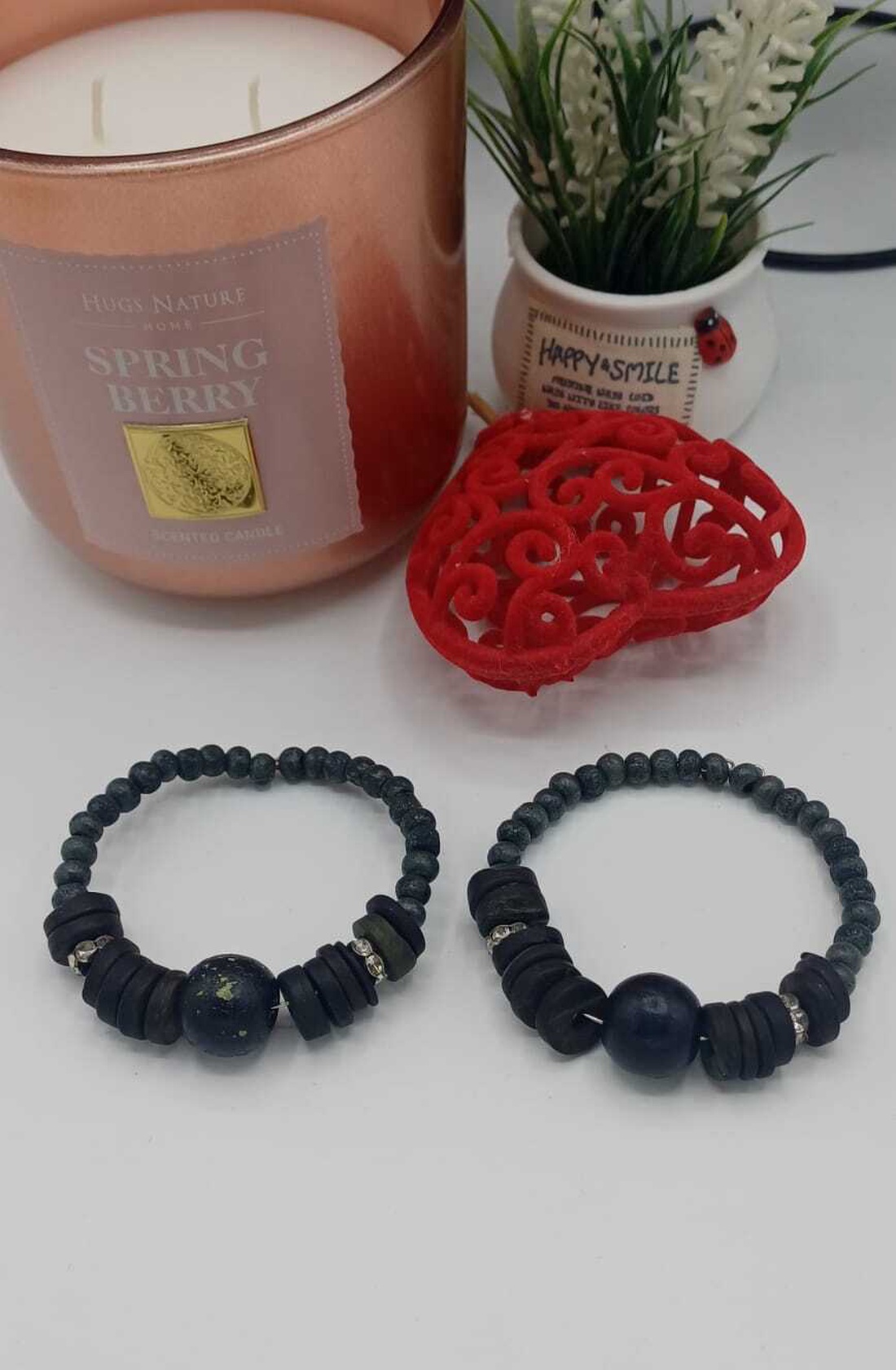 Brățari masculine,realizate manual pe fir de sârmă metalică,cu margele plate de lava vulcanica. - bijuterii - brățări - brățări din pietre semiprețioase - Artynos.ro