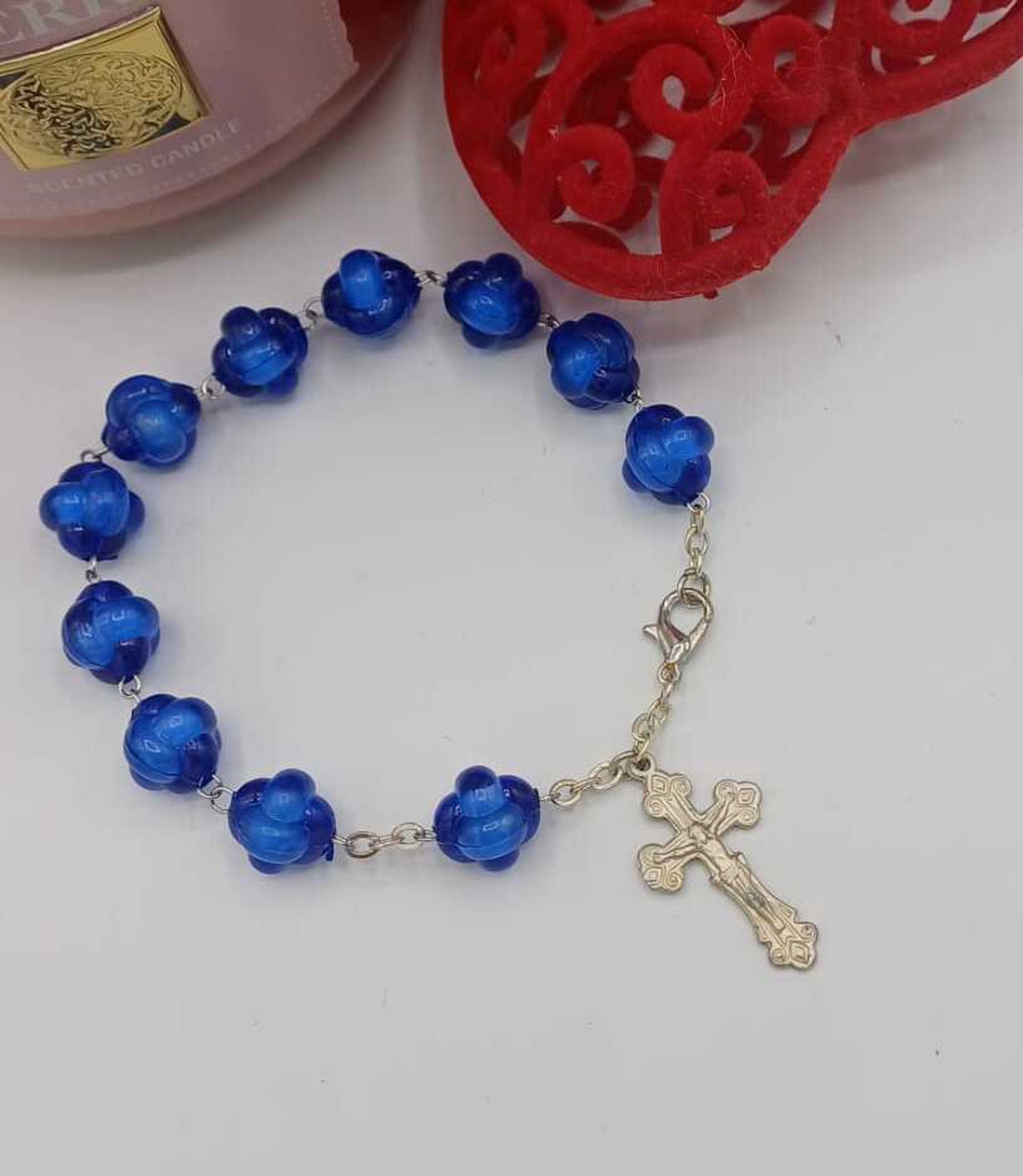 Brățară cu design inspirat din mătănii, realizată din mărgele albastre translucide. - casă & stil de viață - accesorii religioase - binecuvântarea casei - Artynos.ro