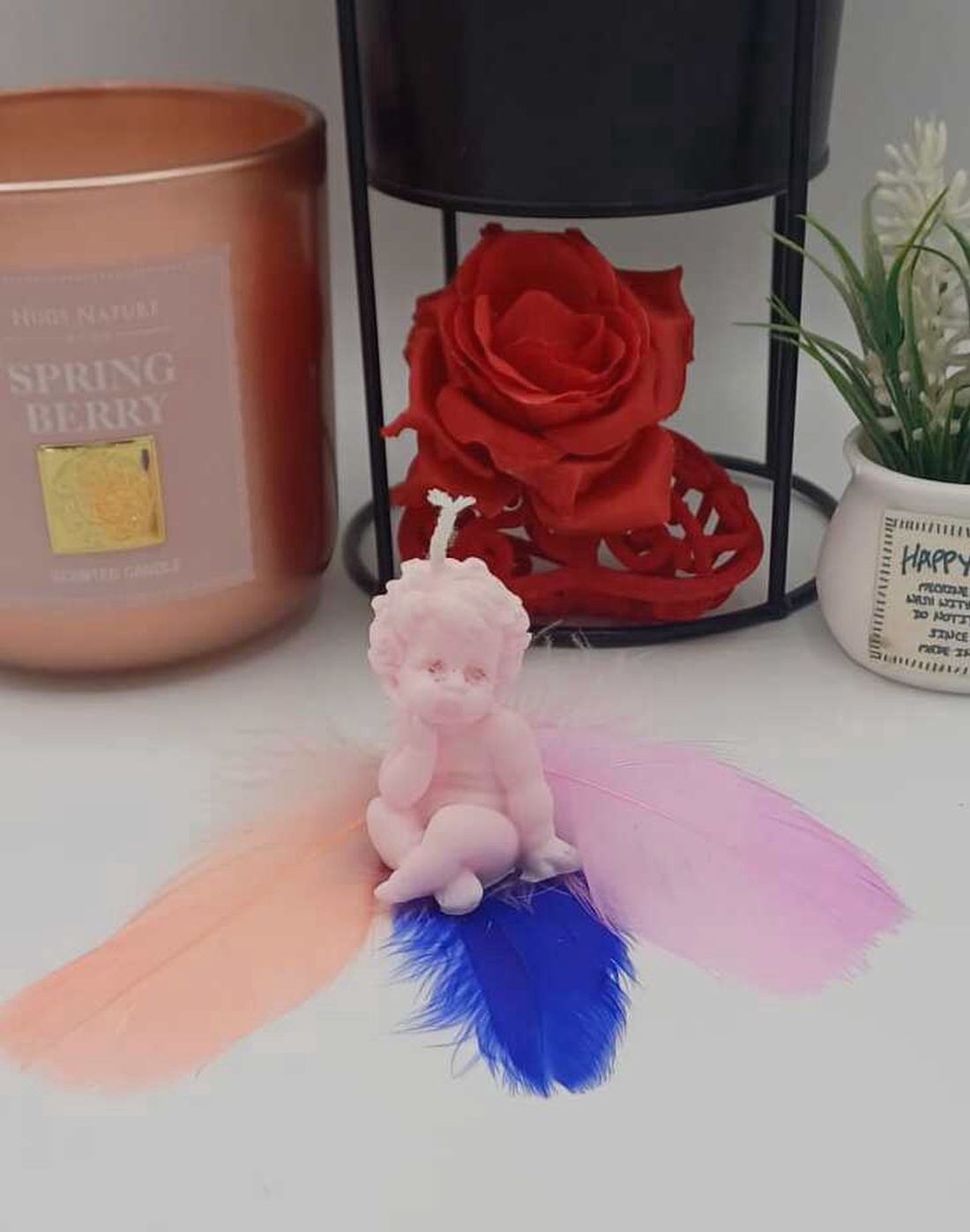 Lumânare parfumata,  în formă de îngeraș, realizată din ceară de soia. - casă & stil de viață - lumânări, parfumuri, arome - ceară parfumată - Artynos.ro