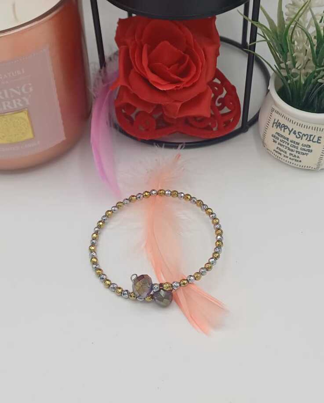 Brățară fină și delicată, realizată din mărgele fațetate în nuanțe calde de auriu și argintiu - bijuterii - brățări - brățări din mărgele - Artynos.ro