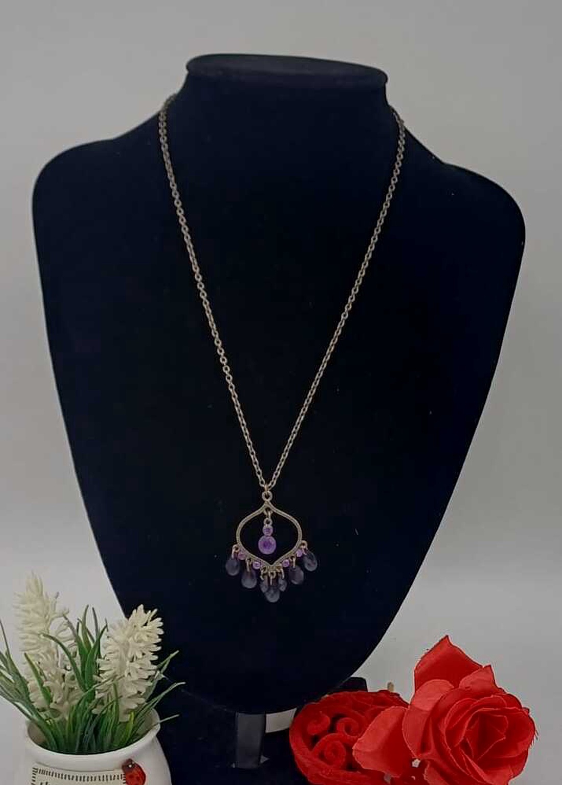 Colier statement din metal cu pandantiv decorativ. - bijuterii - coliere - coliere cu pandative - Artynos.ro