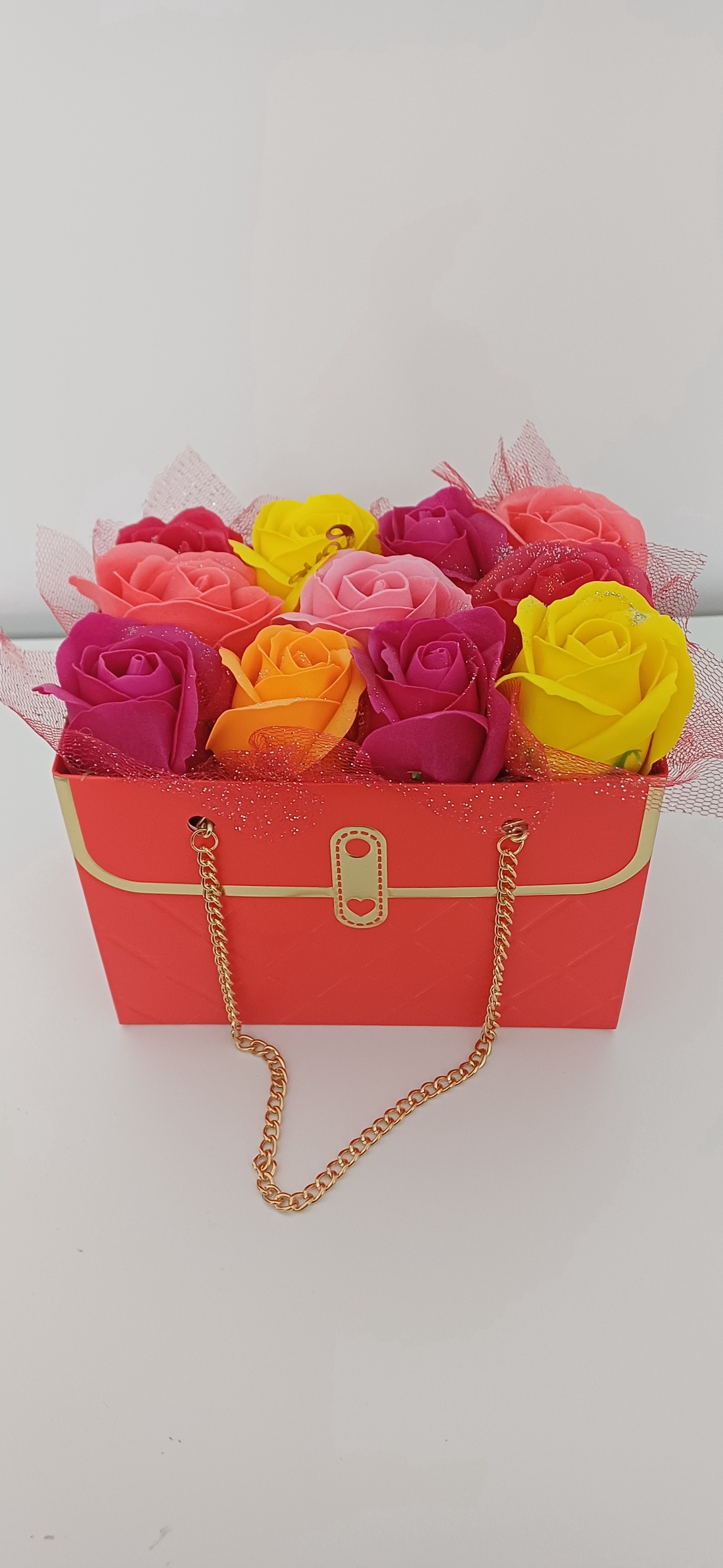 Gentuța trandafiri sapun - casă & stil de viață - decorațiuni de casă - accesorii florale - buchete de flori - Artynos.ro