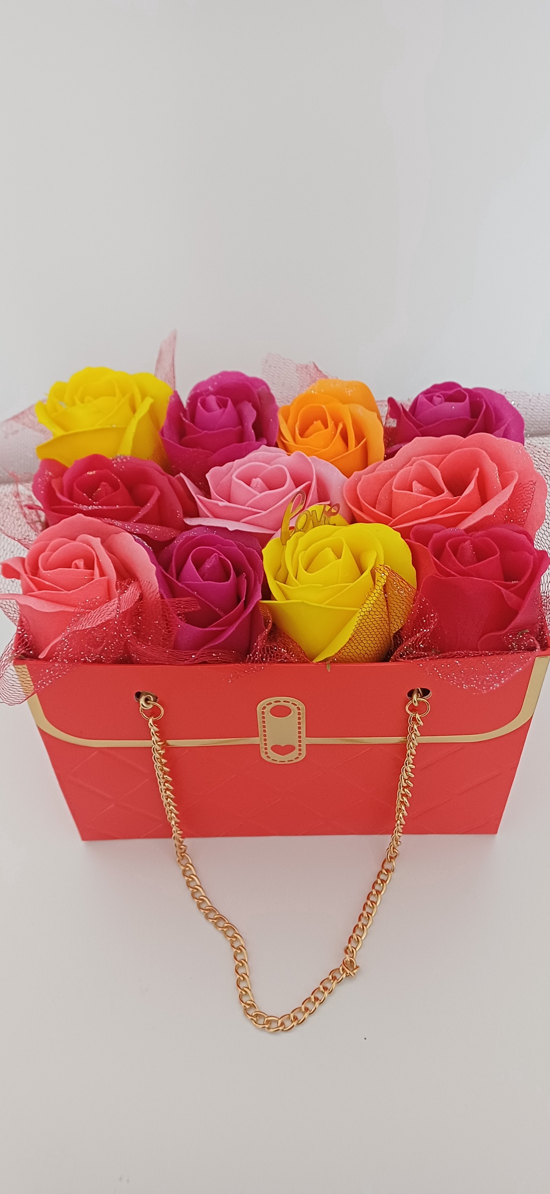 Gentuța trandafiri sapun - casă & stil de viață - decorațiuni de casă - accesorii florale - buchete de flori - Artynos.ro