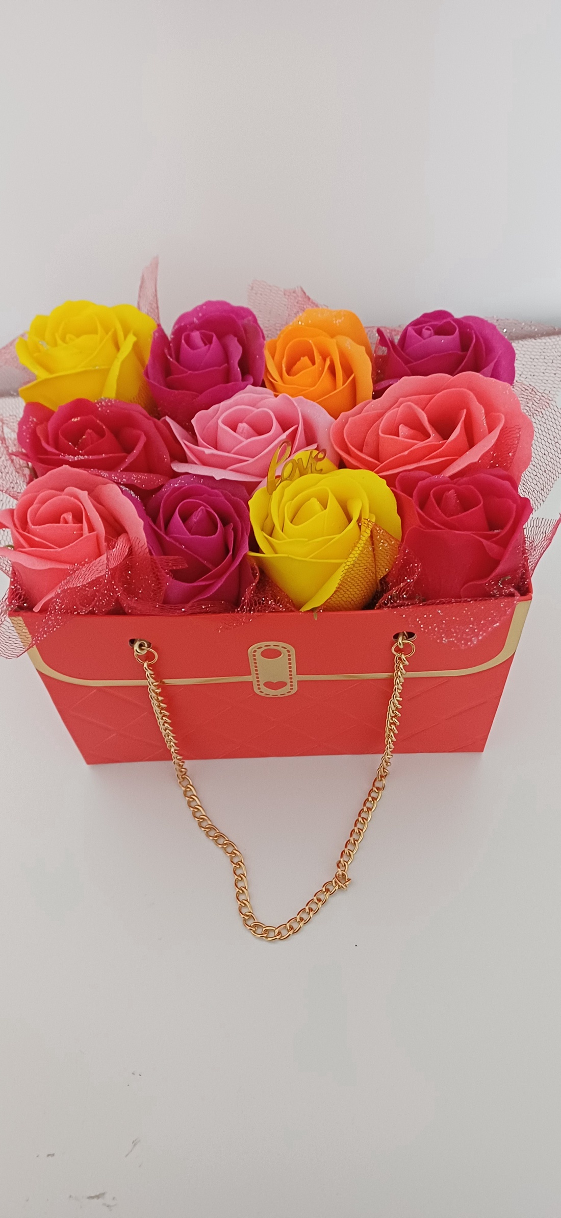 Gentuța trandafiri sapun - casă & stil de viață - decorațiuni de casă - accesorii florale - buchete de flori - Artynos.ro