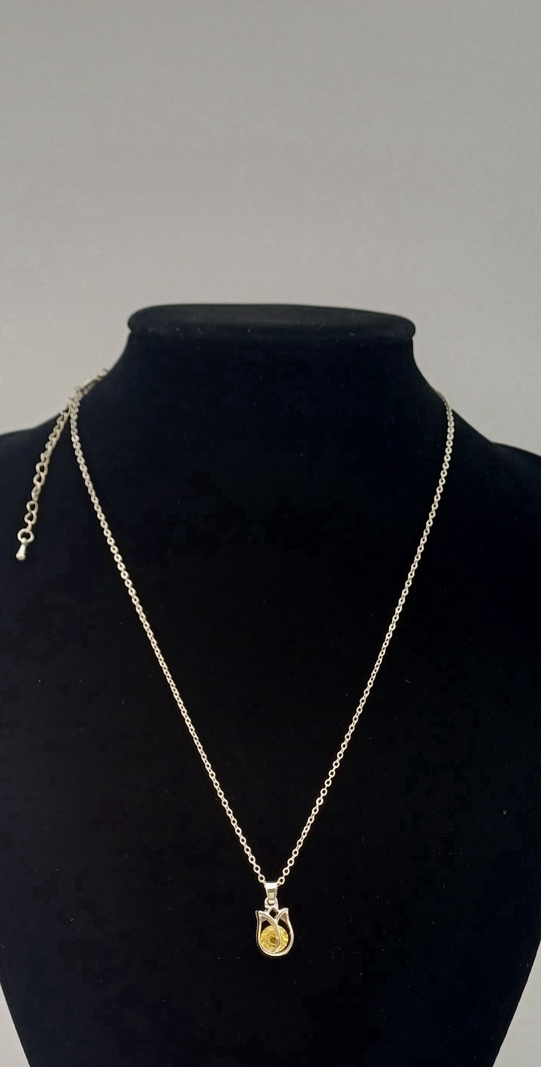 Colier metal inoxidabil ,drăguț cu pandativ din lalea cu piatra transparenta. - bijuterii - coliere - coliere cu pandative - Artynos.ro