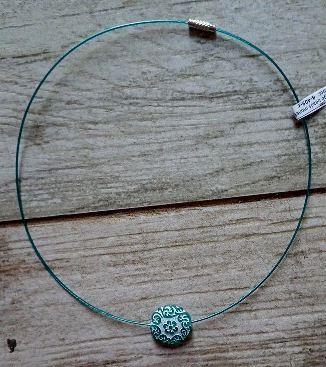 Colier pe fir metal lucios cu pandativ 22mm. - bijuterii - coliere - coliere cu pandative - Artynos.ro