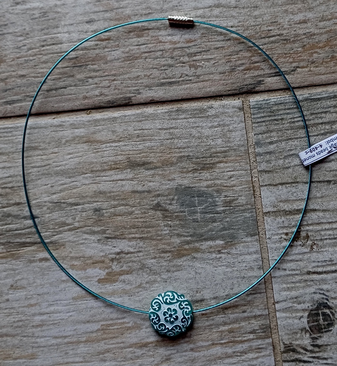 Colier pe fir metal lucios cu pandativ 22mm. - bijuterii - coliere - coliere cu pandative - Artynos.ro