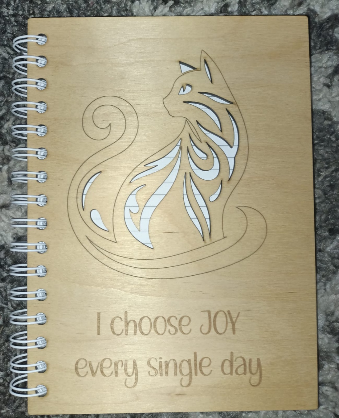 Agendă A5 din lemn I Choose Joy Every Single Day � copertă reutilizabilă, 80 foi dictando - casă & stil de viață - produse de papetărie - caiete și jurnale - Artynos.ro