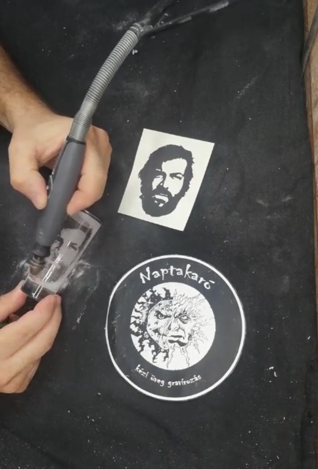 Bud Spencer 4/3 Pahar de sticlă gravat manual  -  - Artynos.ro