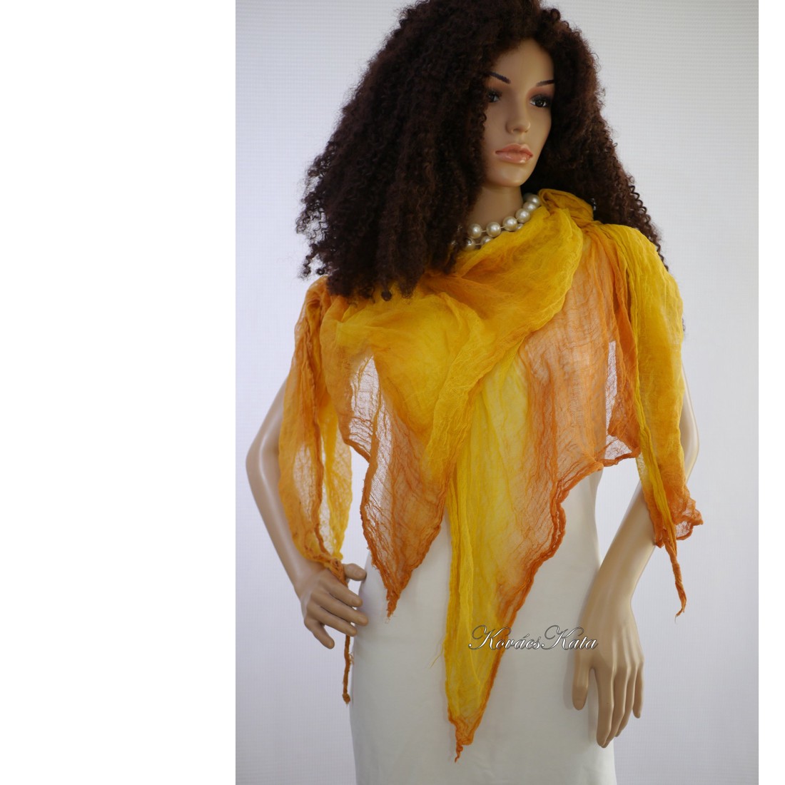 MULL-SHIRT / soare-galben-rose - eșarfă de tifon batiked - îmbrăcăminte și modă - eșarfe, pălării, fularuri - eșarfe - Artynos.ro