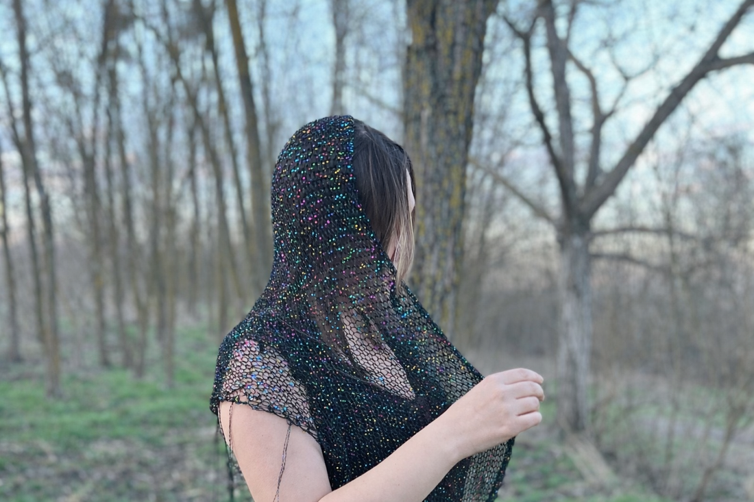 Șal artizanal cu paiete � Accesoriu glam unic - îmbrăcăminte și modă - eșarfe, pălării, fularuri - șaluri - Artynos.ro