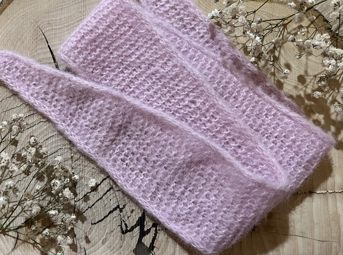 Eșarfă Mini Sophie tricotată manual � Roz din Alpacas și Mătase - îmbrăcăminte și modă - eșarfe, pălării, fularuri - eșarfe - Artynos.ro