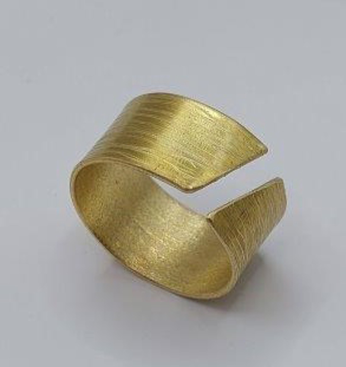 Inel unic, cu design special, din alamă -  - Artynos.ro Inel unic, cu design special, din alamă -  - Artynos.ro