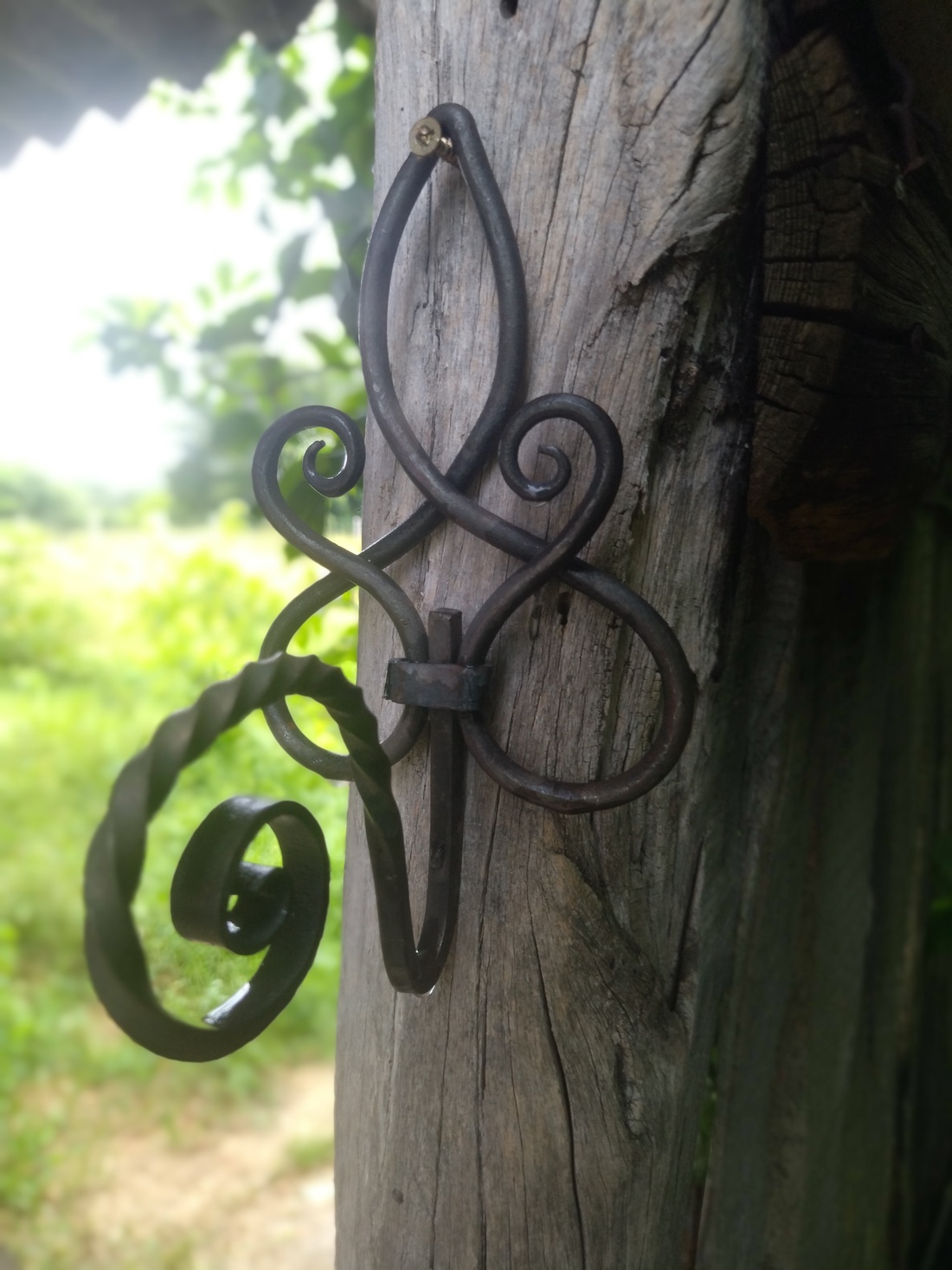 Cuier de perete din fier forjat - casă & stil de viață - accesorii pentru casă și grădină - decorațiuni exterioare și de grădină - Artynos.ro