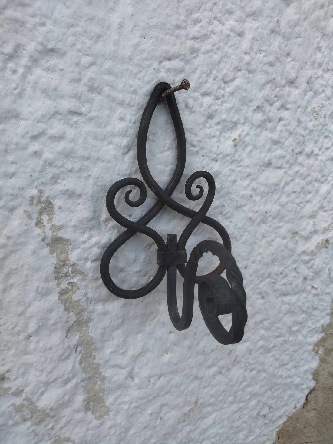 Cuier de perete din fier forjat - casă & stil de viață - accesorii pentru casă și grădină - decorațiuni exterioare și de grădină - Artynos.ro
