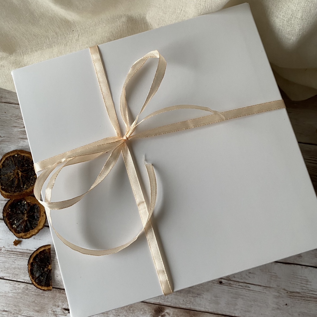 Set cadou SPA pentru baie, cu aromă de portocală - baie și frumusețe - accesorii de îngrijire personală - loțiune de corp, unt de corp - Artynos.ro Set cadou SPA pentru baie, cu aromă de portocală - baie și frumusețe - accesorii de îngrijire personală - loțiune de corp, unt de corp - Artynos.ro