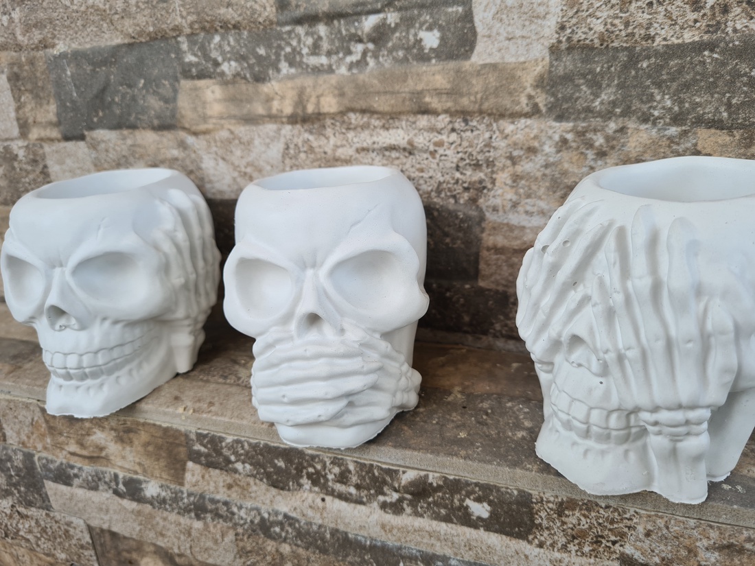 Cranii suport lumanare - casă & stil de viață - lumânări, parfumuri, arome - suport lumânări - Artynos.ro Cranii suport lumanare - casă & stil de viață - lumânări, parfumuri, arome - suport lumânări - Artynos.ro