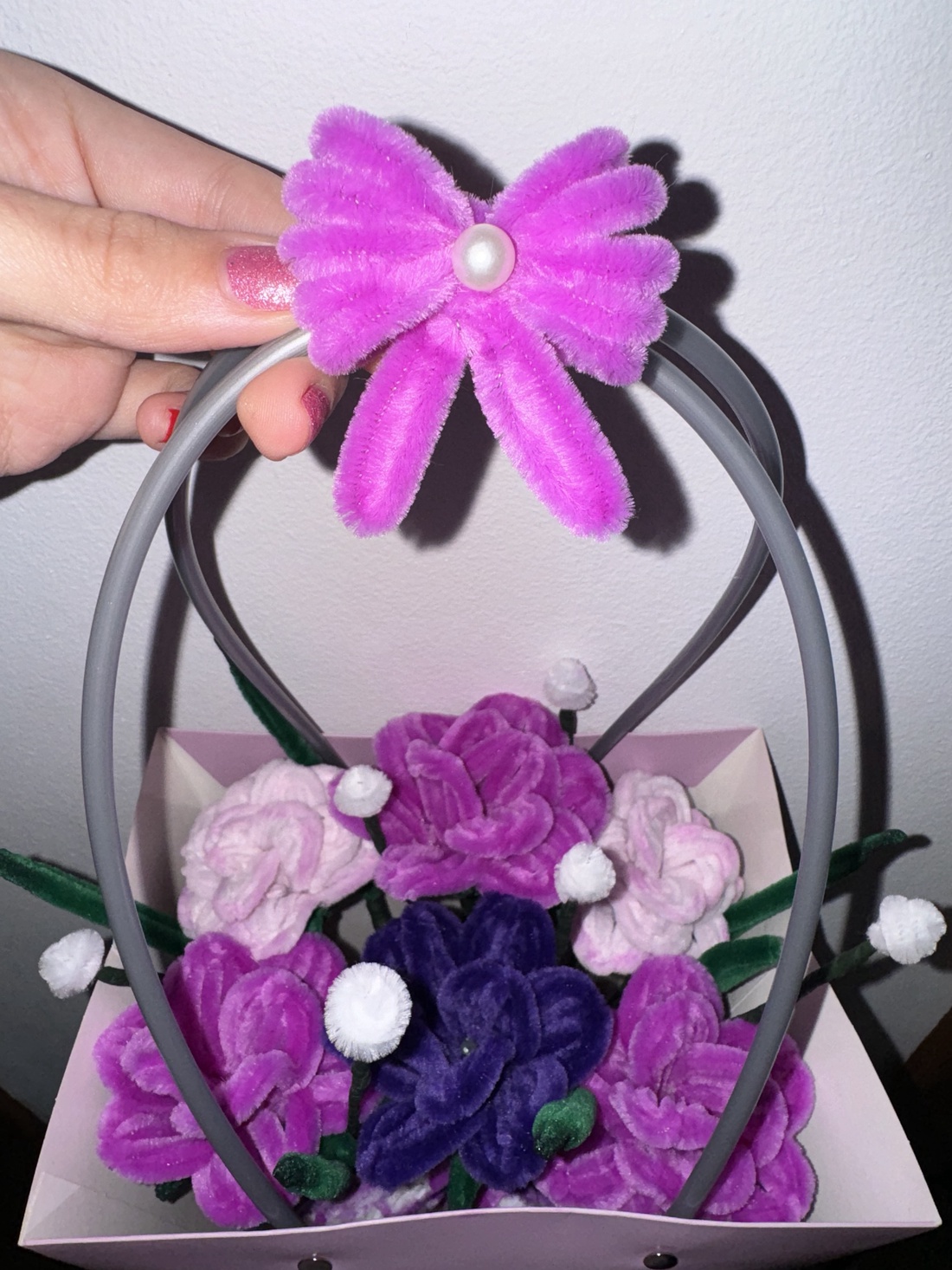 Aranjament cu flori  - casă & stil de viață - decorațiuni de casă - accesorii florale - cutii cu flori - Artynos.ro