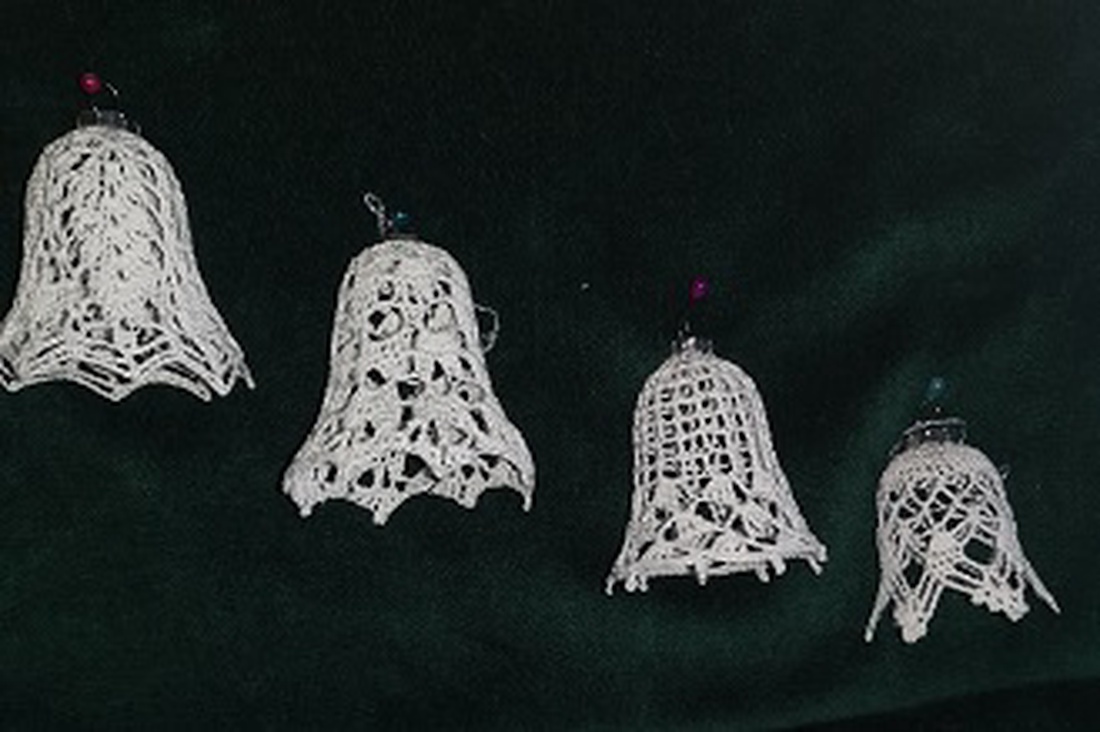 Ornamente Croșetate Manual  Magia Crăciunului într-un Set Unicat - crăciun - decorațiuni de crăciun de casă - pom de crăciun  - Artynos.ro
