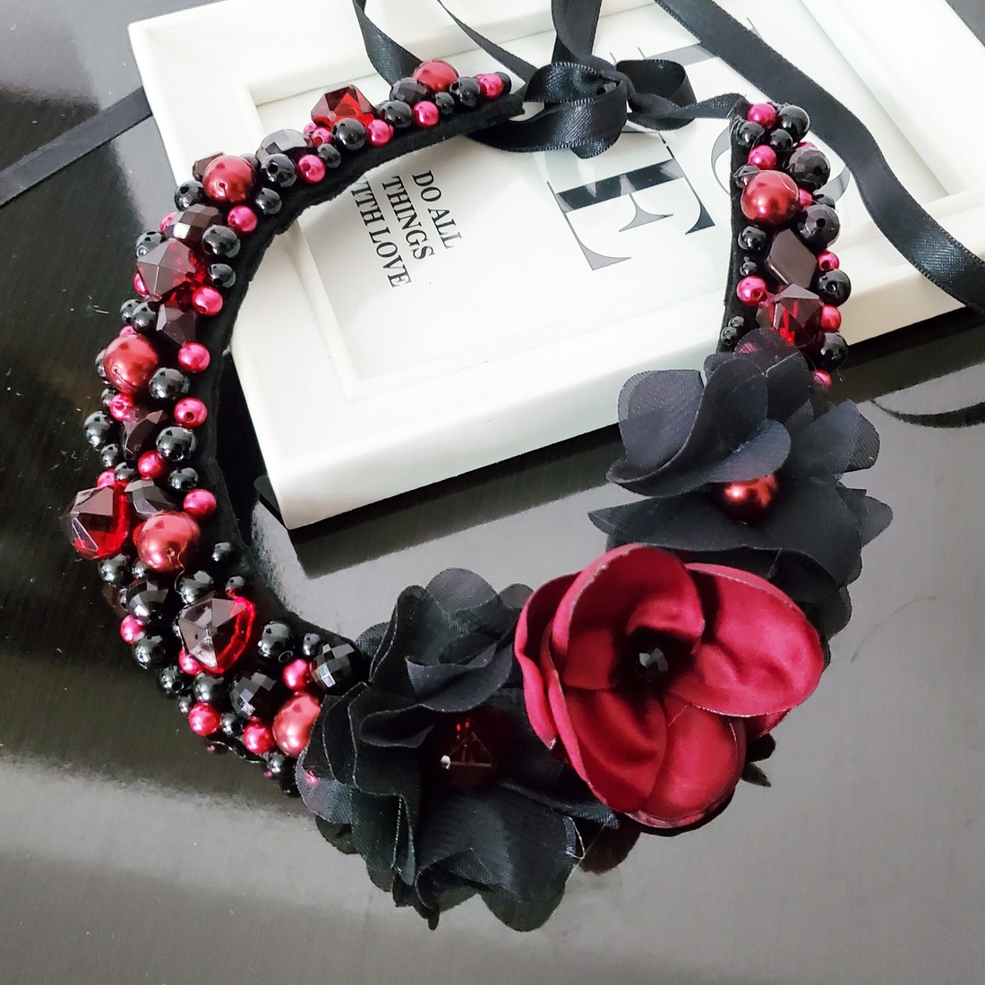 Colier Red Rose - bijuterii - coliere - coliere din perle - Artynos.ro