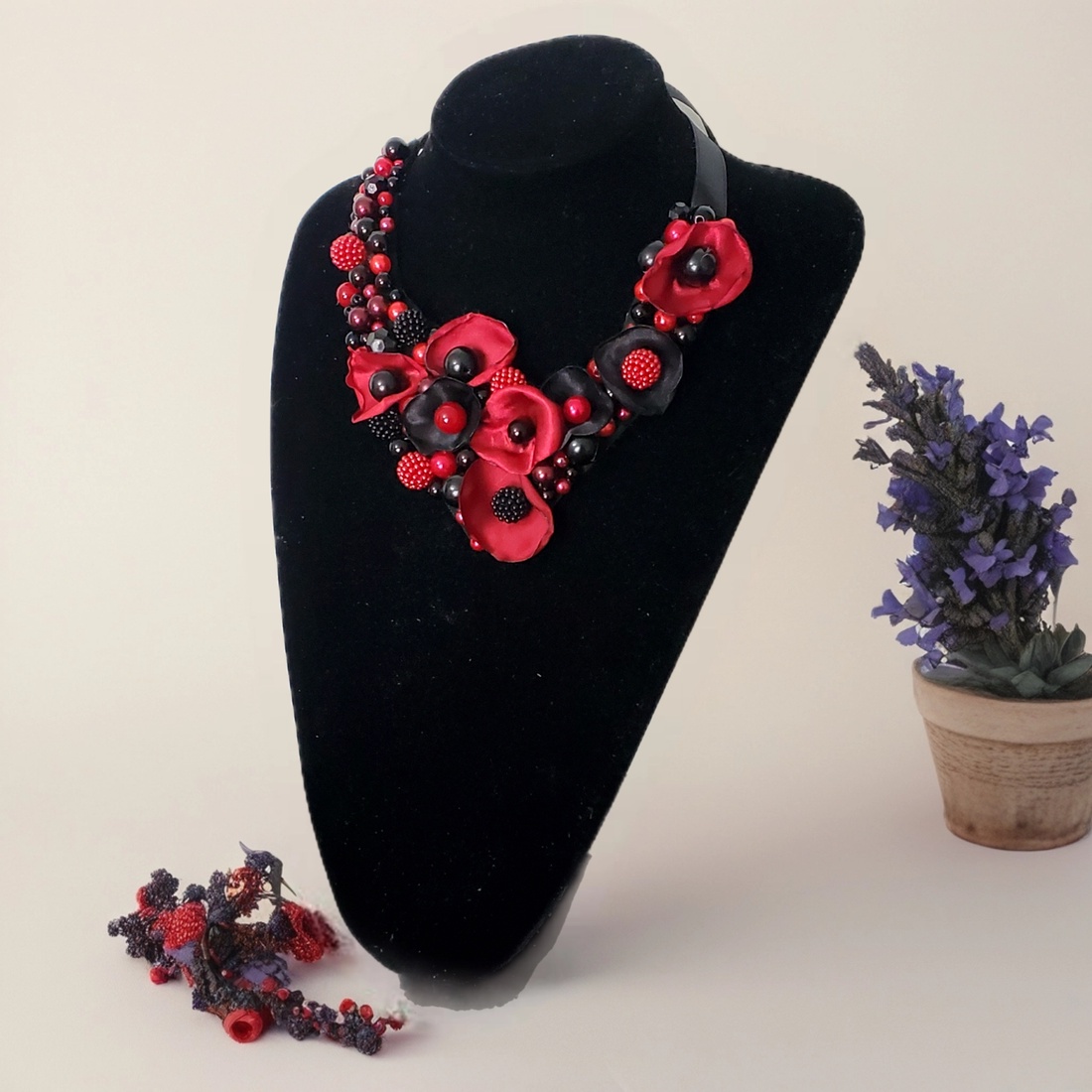 Colier statement Rose - bijuterii - coliere - coliere din perle - Artynos.ro