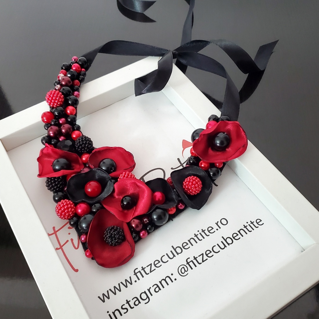 Colier statement Rose - bijuterii - coliere - coliere din perle - Artynos.ro
