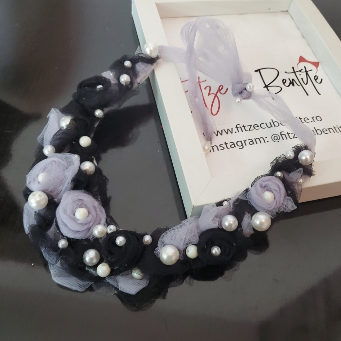 Colier din tul si perle Flowless - bijuterii - coliere - coliere din perle - Artynos.ro