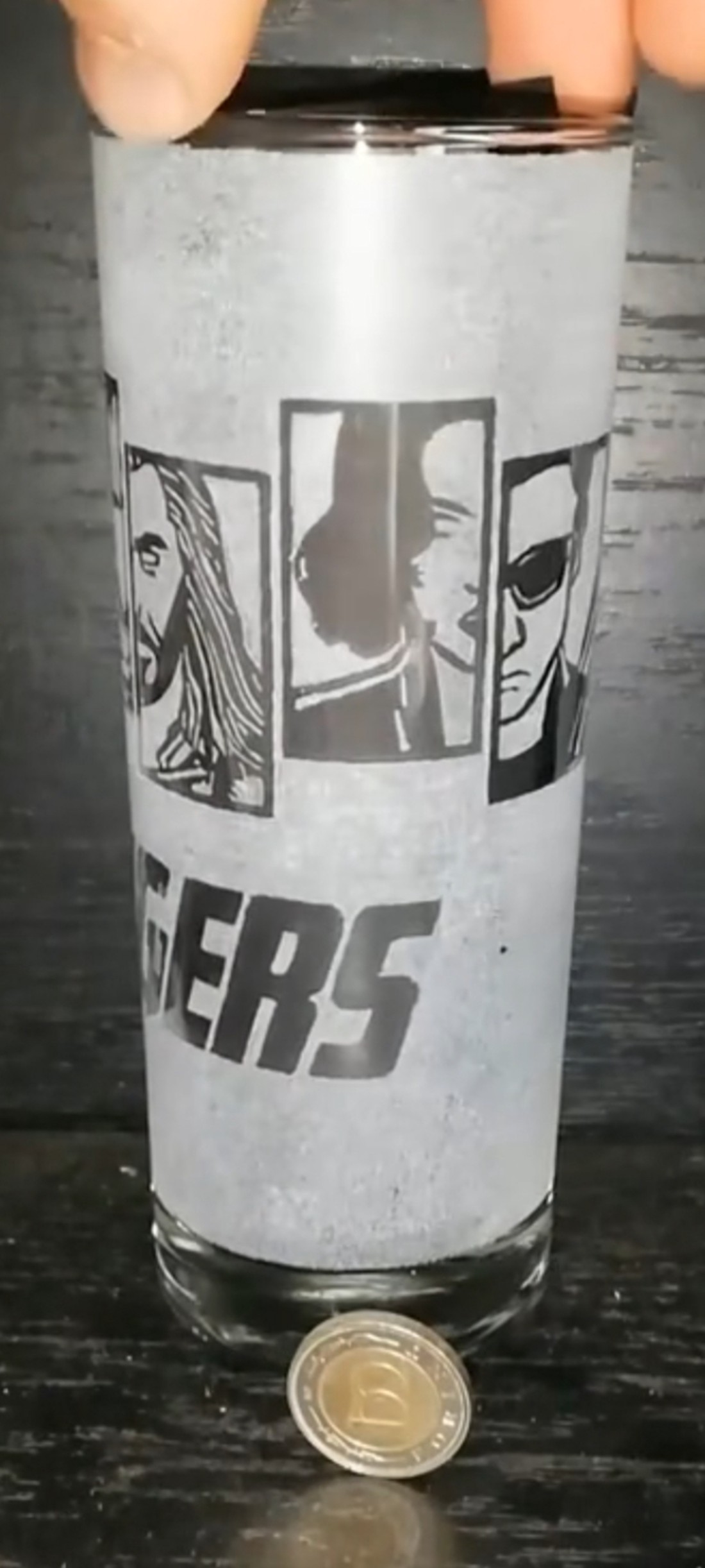 Cu modelul Avengers  -  - Artynos.ro