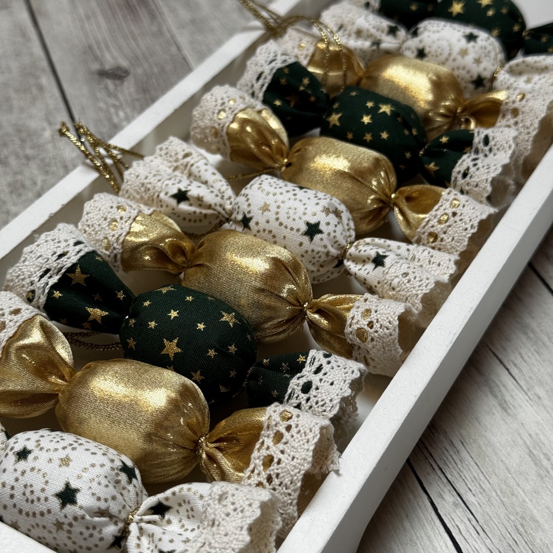 Bomboane saloane textile / set de 10/ -  - Artynos.ro