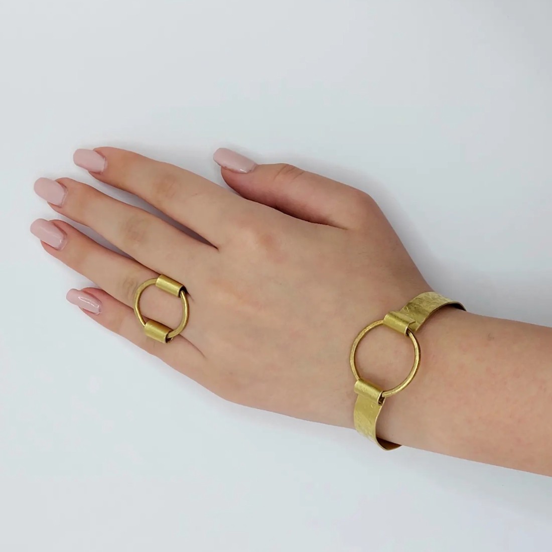 Set minimalist de bijuterii din alamă - bijuterii - seturi de bijuterii - Artynos.ro Set minimalist de bijuterii din alamă - bijuterii - seturi de bijuterii - Artynos.ro