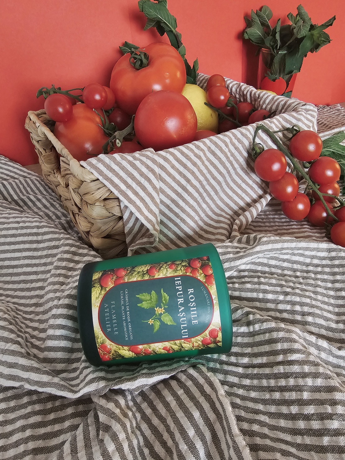 Lumanare parfumata Rosiile Iepurasului - casă & stil de viață - lumânări, parfumuri, arome - lumânări artizanale - Artynos.ro