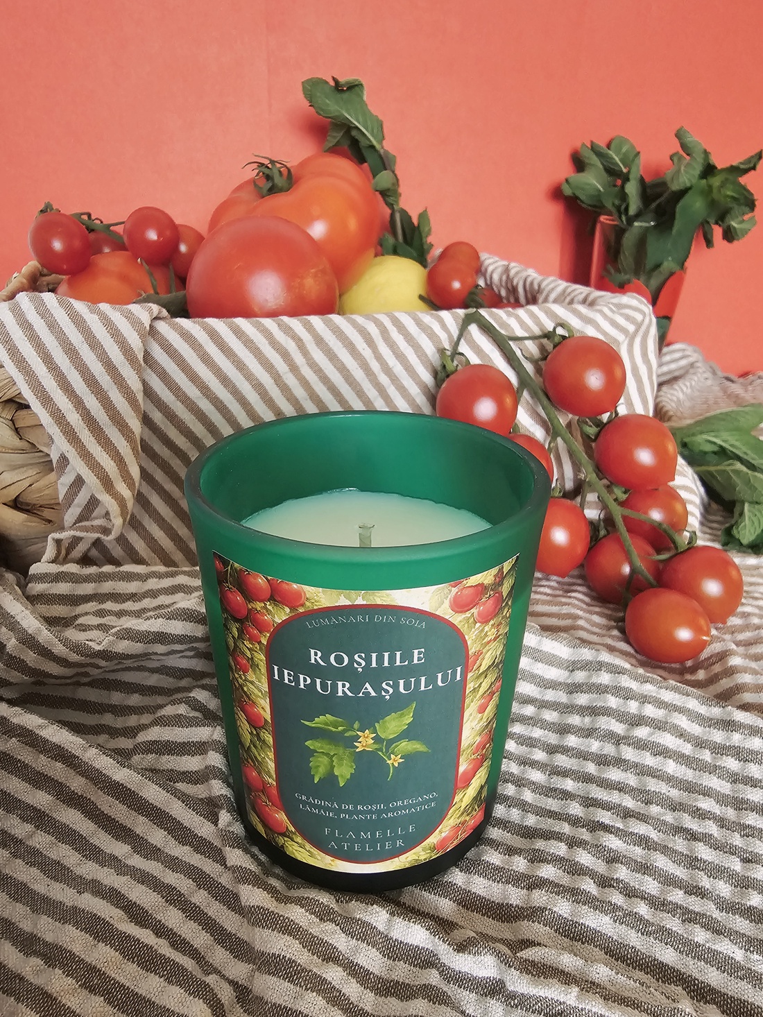 Lumanare parfumata Rosiile Iepurasului - casă & stil de viață - lumânări, parfumuri, arome - lumânări artizanale - Artynos.ro