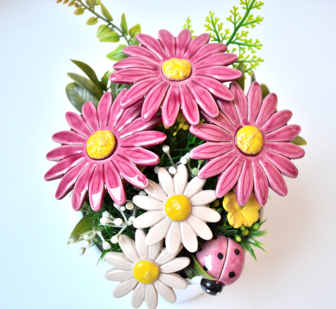 Buchet de flori din ceramică într-un ghiveci, margarete - casă & stil de viață - decorațiuni de casă - accesorii florale - buchete de flori - Artynos.ro