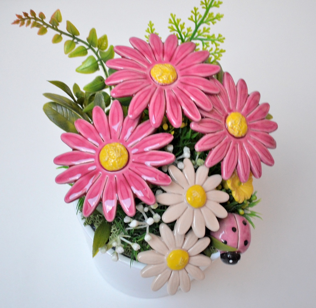 Buchet de flori din ceramică într-un ghiveci, margarete - casă & stil de viață - decorațiuni de casă - accesorii florale - buchete de flori - Artynos.ro