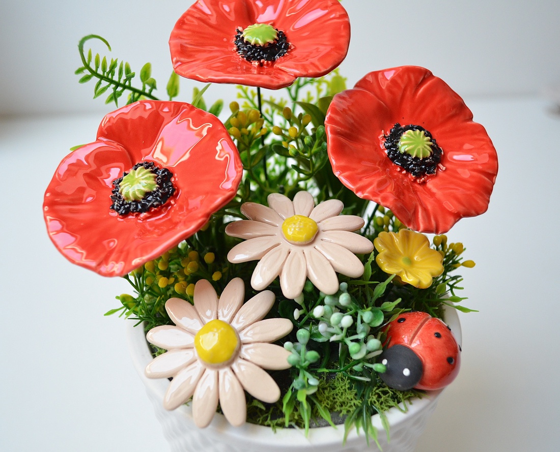 Buchet de flori din ceramică într-un ghiveci, mac - casă & stil de viață - decorațiuni de casă - accesorii florale - buchete de flori - Artynos.ro