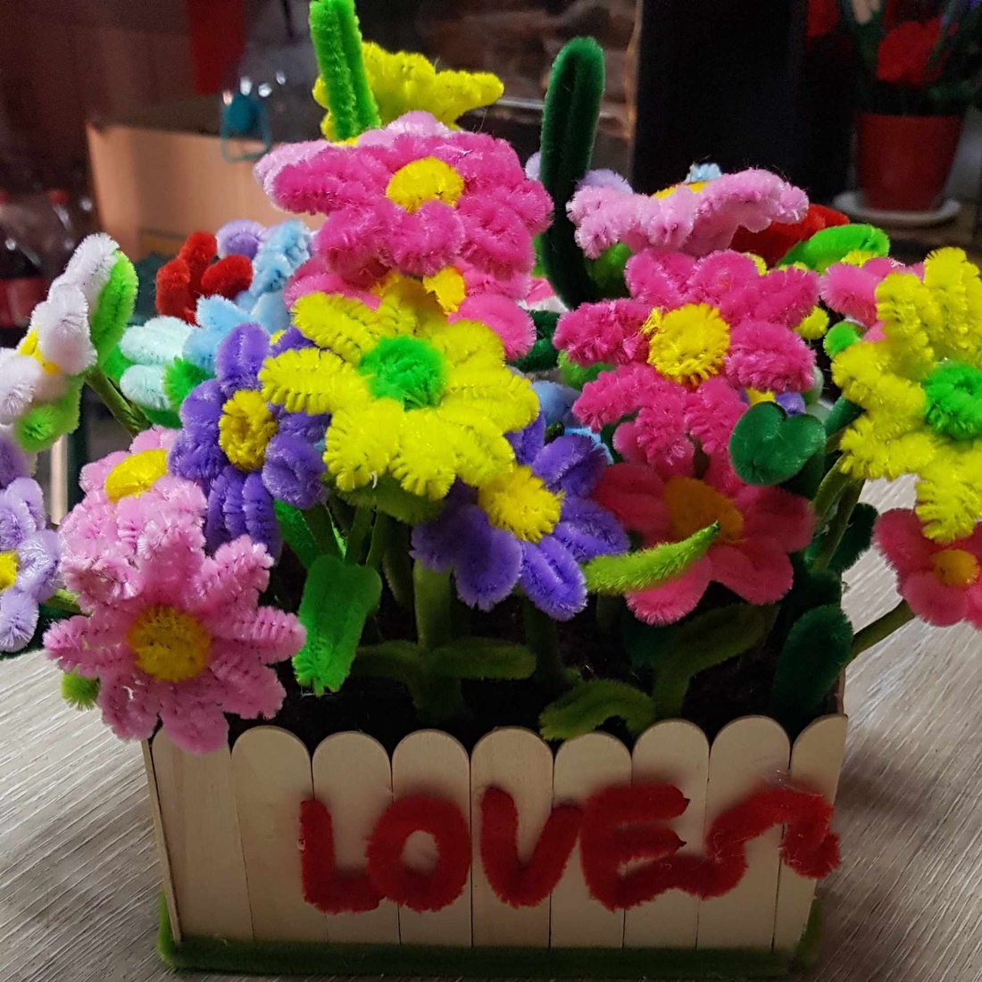 Aranjament floral - casă & stil de viață - accesorii pentru casă și grădină - cutii de flori, cutii de balcon - Artynos.ro Aranjament floral - casă & stil de viață - accesorii pentru casă și grădină - cutii de flori, cutii de balcon - Artynos.ro